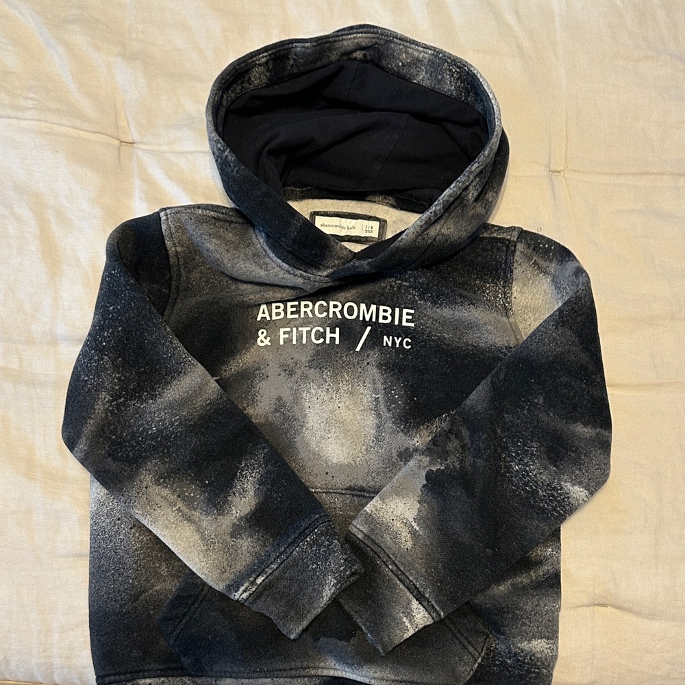 Abercrombie & Fitch kids Black and White Pullover